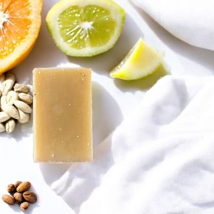 Savon bio au Lait d’Ânesse – Louise Emoi